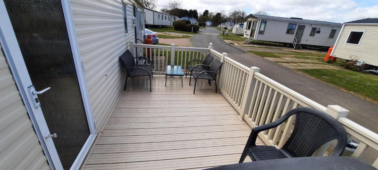 Happy Days Caravan Primrose Valley Filey Exterior photo