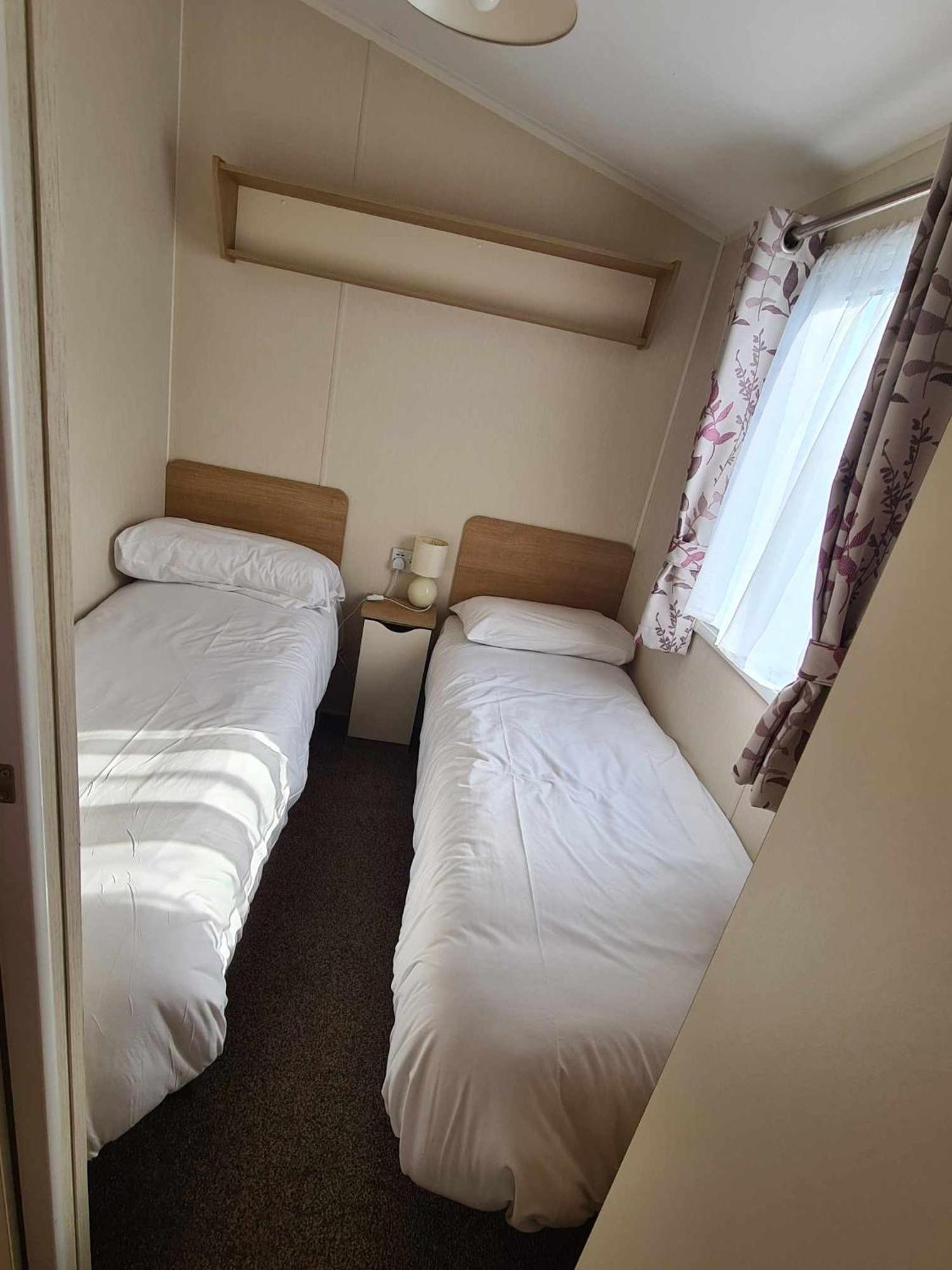 Happy Days Caravan Primrose Valley Filey Exterior photo
